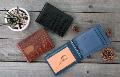 Clutches: How to Buy & Wear a Designer Clutch Bag